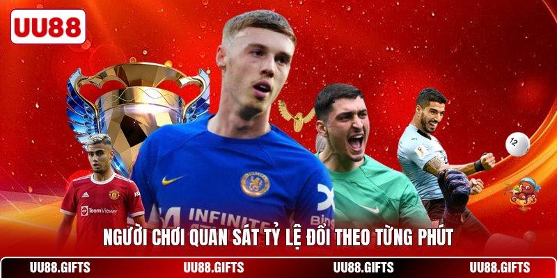Người chơi quan sát tỷ lệ đổi theo từng phút